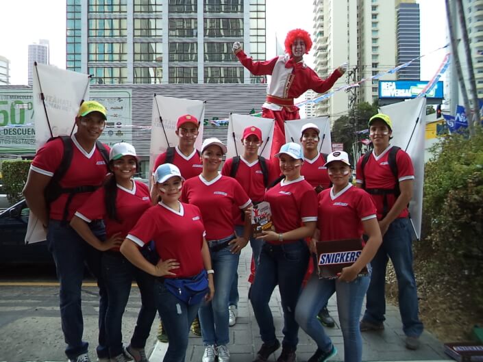 BTL Snickers Panama Activaciones y mercadeo