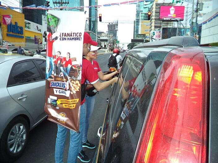 BTL Snickers Panama Activaciones y mercadeo