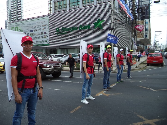 BTL Snickers Panama Activaciones y mercadeo